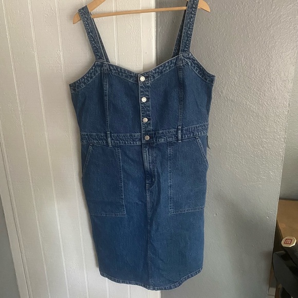 GAP Dresses & Skirts - BNWT Gap button from denim dress